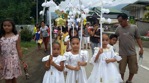 Les filles porteuses — Talisay (Philippines)