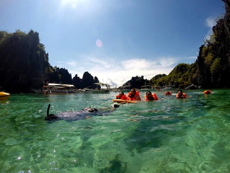 scuba dinving (Philippines)