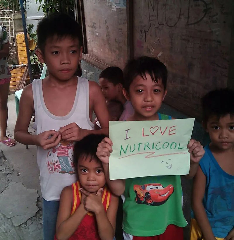 Enfant des Philippines (Philippines)