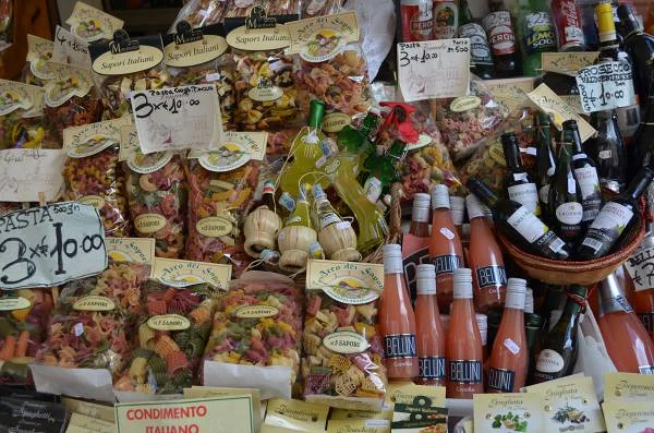 pâtes, biscuits... — Venise (Italie)