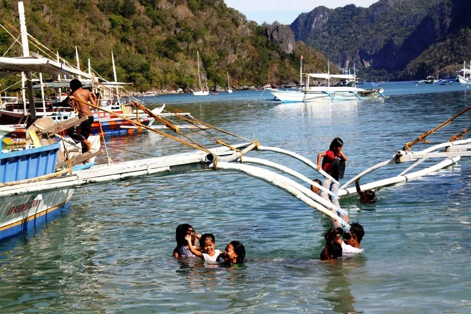 les enfants qui jouent (Philippines)