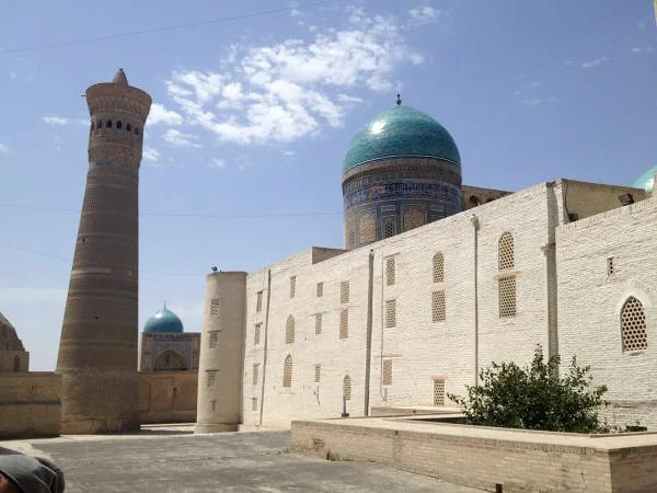 Tour du Madrasa Mir-i-Arab — Mir-i Arab Madrassah (Ouzbékistan)
