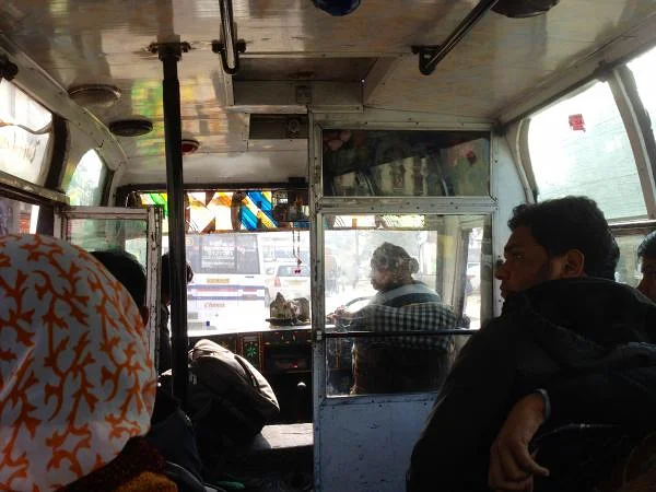 Dans le bus Dans le bus (Inde)