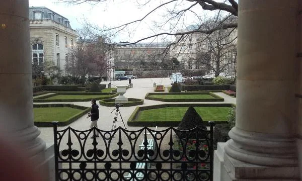 La cour — Paris (France)