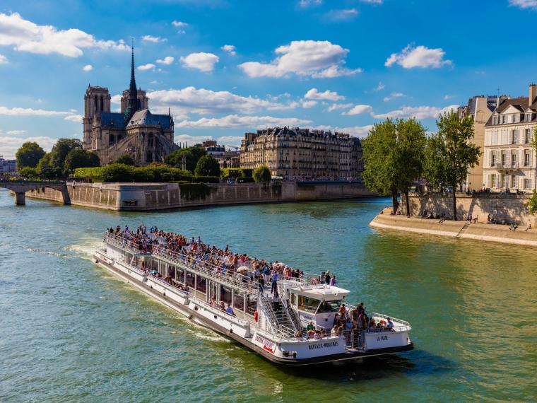 Croisières en Bateaux-Mouches à Paris