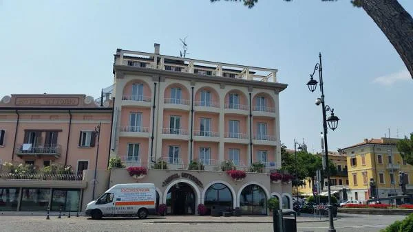 hôtel — Desenzano del Garda (Italie)