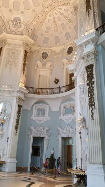 21 — Palazzo Borromeo (Italie)