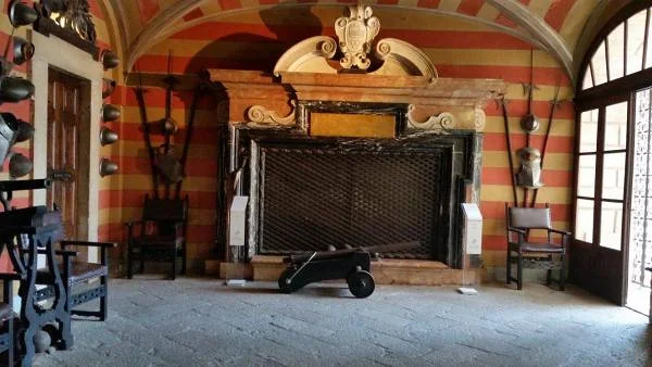 31 — Palazzo Borromeo (Italie)