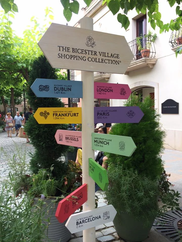 la roca village — Village La Roca (Espagne)