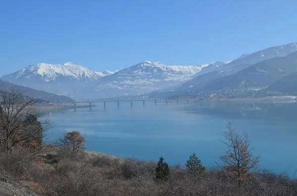 Le lac de Serre-Ponçon Le lac de Serre-Ponçon — Lac de Serre-Ponçon (France)