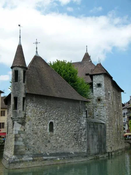 Palais de l'Isle Palais de l'Isle — Palais de l'Isle (France)