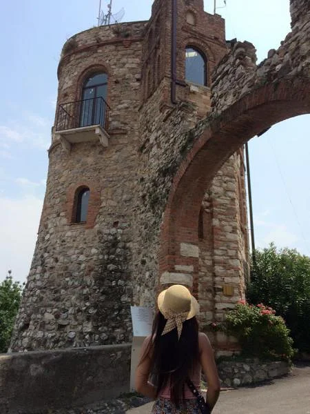 Arche du chateau — Desenzano del Garda (Italie)