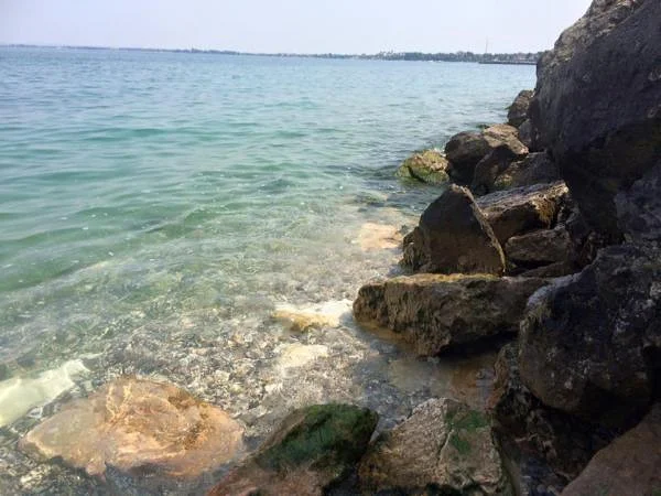 eaux du lac — Desenzano del Garda (Italie)