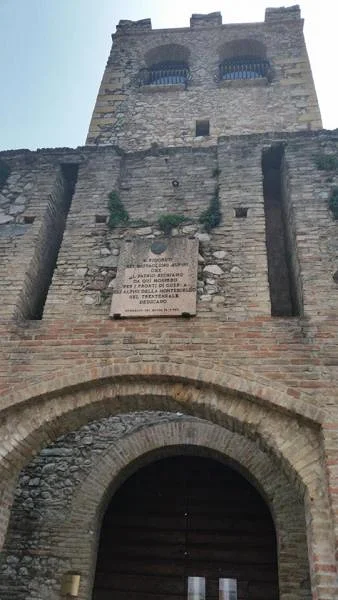Entrée du chateau — Desenzano del Garda (Italie)