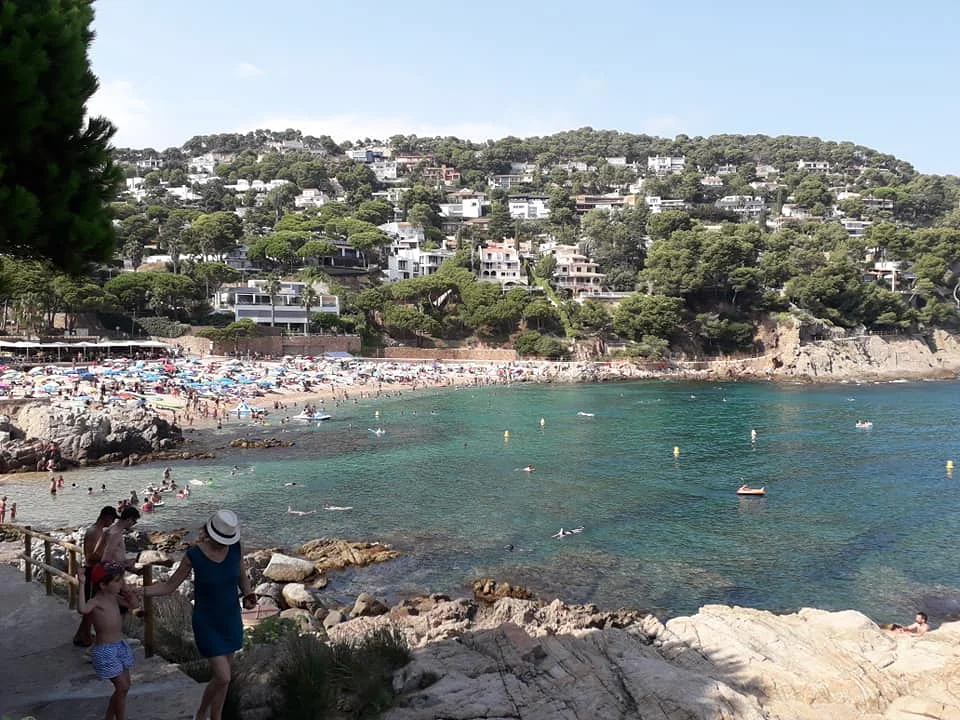 Du monde sur la plage!! — Blanes (Espagne)