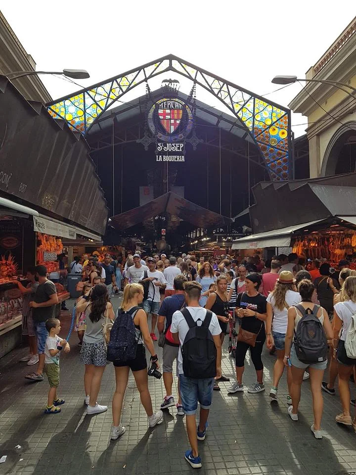 entrée de la boqueria entrée de la boqueria — Marché de la Boquería (Espagne)