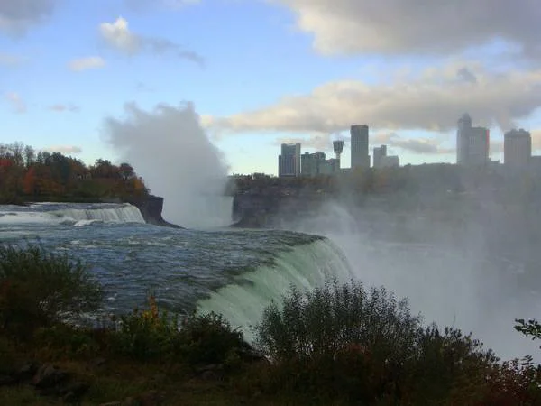 chutes du niagara de jour chutes du niagara de jour — Niagara Falls State Park (Etats-Unis)