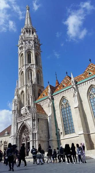 saint mathias — Église Matthias de Budapest (Hongrie)